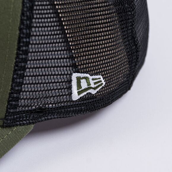 Kappe New Era - Buffalo Patch - 9FORTY A-Frame Trucker - New Olive / Scarlet