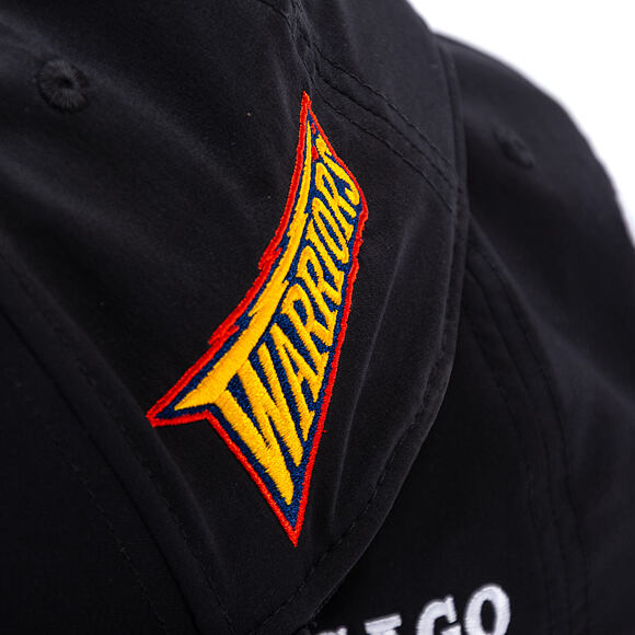 Kappe Mitchell & Ness - NBA April Showers Snapback HWC - Golden State Warriors - Black