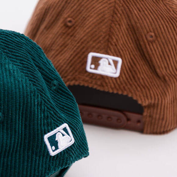 Kappe New Era - MLB Cord 9FORTY M-CROWN - Oakland Athletics - Dark Green