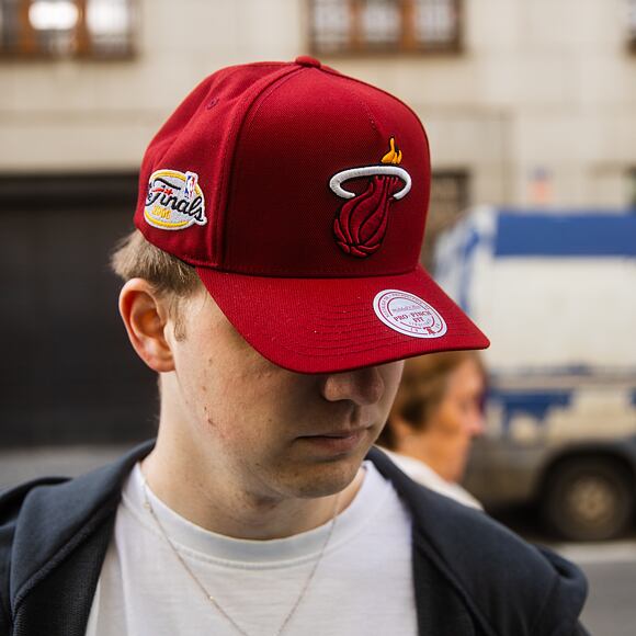 Kappe Mitchell & Ness - Miami Heat - Double Clutch Pro Snapback - Red