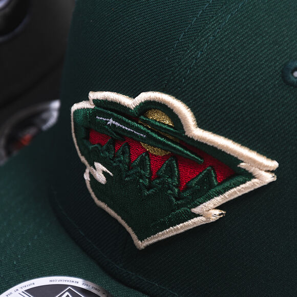 Kappe New Era - NHL Core Mesh 9SEVENTY Stretch-Snap - Minnesota Wild - Team Color