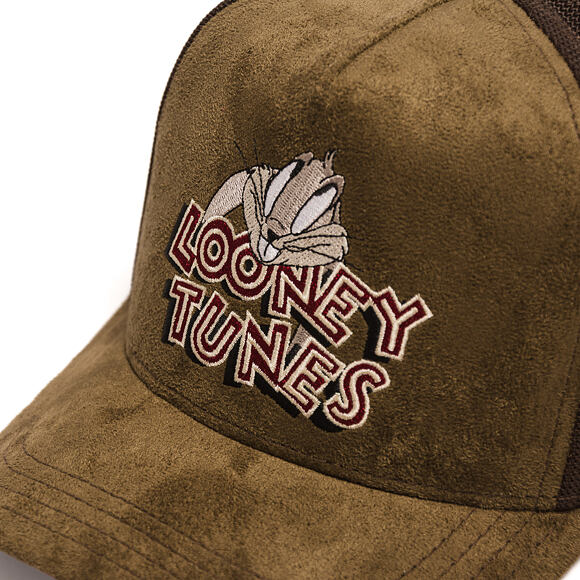 Kappe Capslab - Looney Tunes Trucker - Bugs Bunny Logo Peek Suede - Olive / Brown