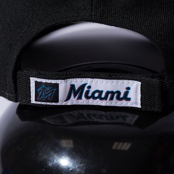 Kappe New Era 9FORTY MLB The League 19 Miami Marlins Strapback Game Logo