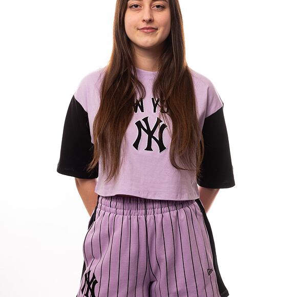 Damen Shorts New Era MLB Lifestyle Shorts - NY Yankees - Pastel Lilac / Black