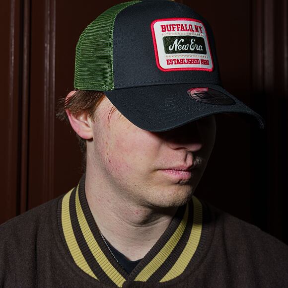 Kappe New Era - Buffalo Patch 9FORTY Trucker - Black / New Olive