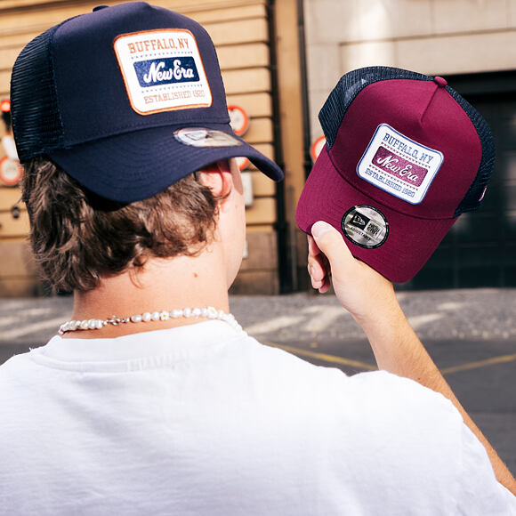 Kappe New Era - Buffalo Patch 9FORTY Trucker - Burgundy / Muted Indigo