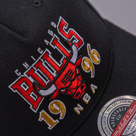 Kappe Mitchell & Ness - NBA Championship Classic Red 1996 - Chicago Bulls - Black