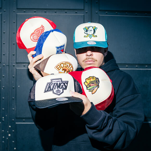 Kappe Mitchell & Ness - NHL Vintage Block Trucker - New York Rangers - Cream