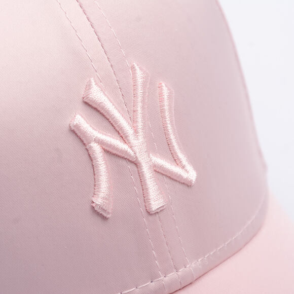 Damen Kappe New Era - MLB Satin 9FORTY - NY Yankees - Blush Pink