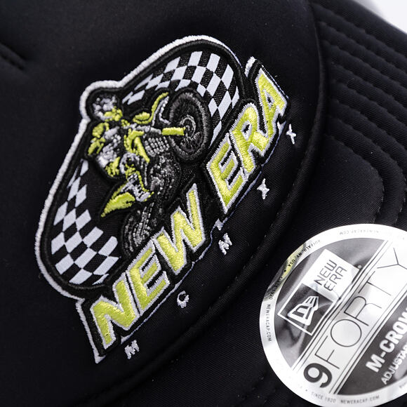 Kappe New Era - Branded Graphic 9FORTY M-CROWN Trucker - Black