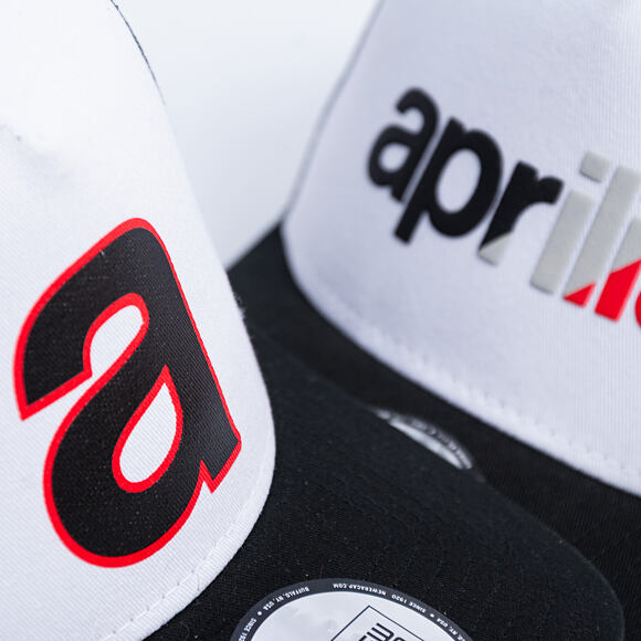 Kappe New Era - Piagio Core 9FORTY Trucker - Aprilia - Black