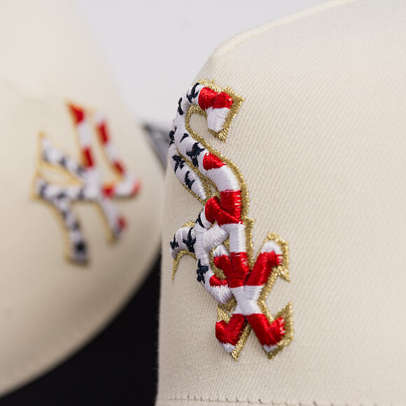 Kappe New Era - MLB "American Flag" 9FIFTY - Chicago White Sox - Chrome White