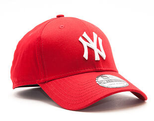 Kappe New Era - MLB Essential 39THIRTY - NY Yankees - Scarlet