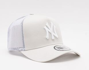 Kappe New Era - MLB Essential 9FORTY Trucker - NY Yankees - Stone / White