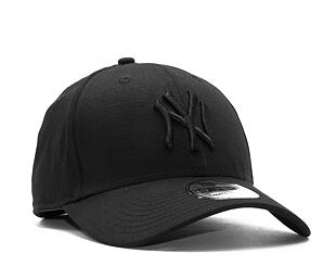 Kappe New Era - MLB Essential 39THIRTY - NY Yankees - Black / Black