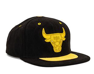 Kappe Mitchell & Ness - Day 5 Snapback - Chicago Bulls - Black-Yellow