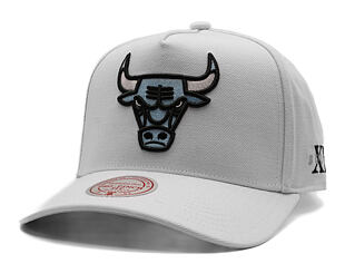 Kappe Mitchell & Ness - NBA Core Xi Pro  Bulls - Chicago Bulls - White-Blue