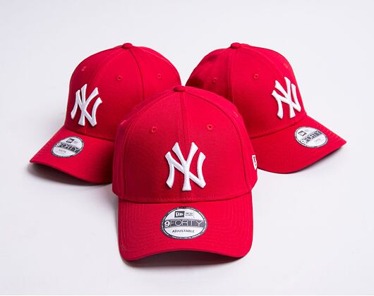 Kappe New Era - MLB Essential 9FORTY - NY Yankees - Scarlet / White