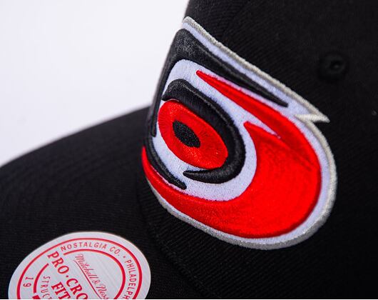 Kappe Mitchell & Ness - Team Ground 2.0 Pro Snapback - Carolina Hurricanes - Black