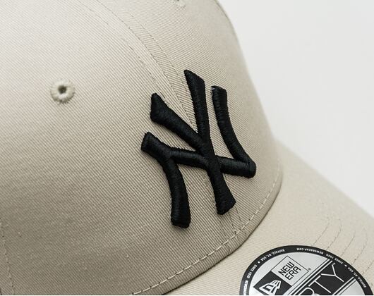 Kappe New Era - MLB Essential 9FORTY - NY Yankees - Stone