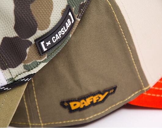 Kappi Capslab - Trucker Looney Tunes - Daffy Duck - Tarnmuster