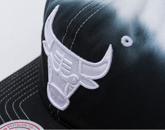Kappe Mitchell & Ness - Dip Dye Pro Snapback - Chicago Bulls - Black