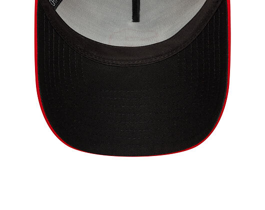 Kappe New Era - PIAGGIO Embroidery 9FORTY A-Frame - White