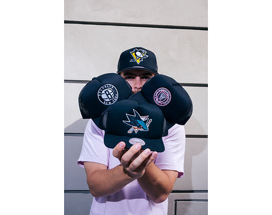 Kappe Mitchell & Ness - Evergreen Trucker - San Jose Sharks - Black