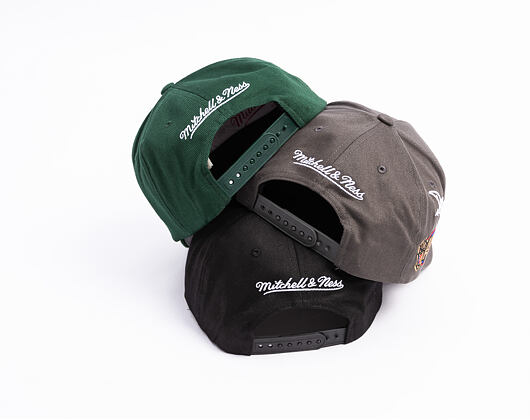 Kappe Mitchell & Ness  - NBA Born To Win - Pro Pinch Snapback - Chicago Bulls - Black