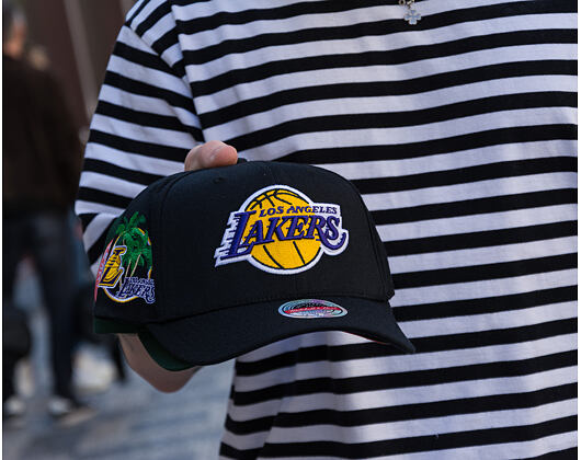 Kappe Mitchell & Ness  - NBA Classic Red Snapback Custom Patch - Los Angeles Lakers - Black
