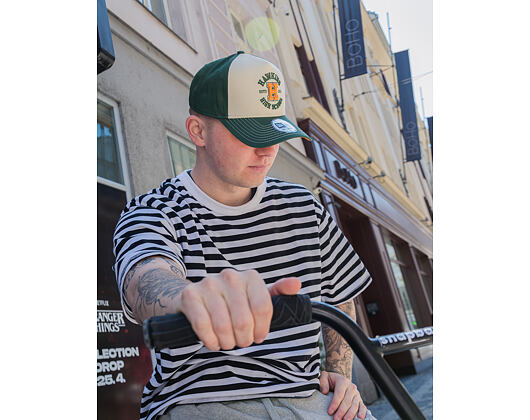 Kappe New Era - Hawkings High 9FORTY A-Frame - Stranger Things - Green