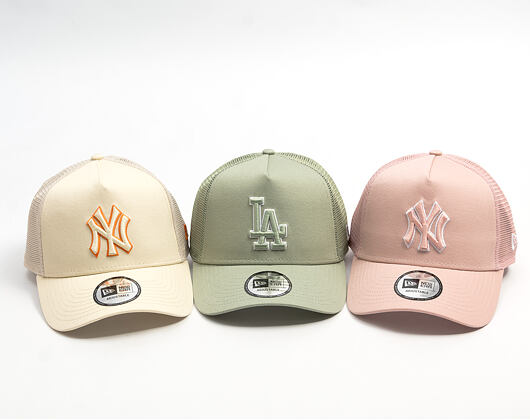 Kappe New Era - MLB Outline 9FORTY A-Frame Trucker - NY Yankees - Cream / Orange