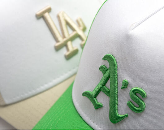 Kappe New Era - MLB Essential 9FORTY A-Frame Trucker - Oakland Athletics - Green / White
