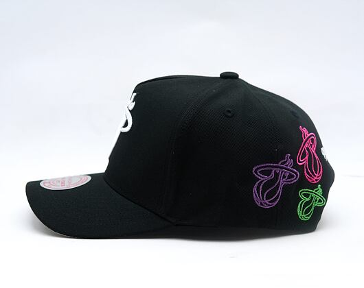 Kappe Mitchell & Ness - NBA 404 Club Neon Pro Snapback - Miami Heat - Black