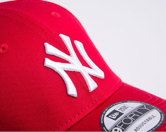 Kappe New Era - MLB Essential 9FORTY - NY Yankees - Scarlet / White