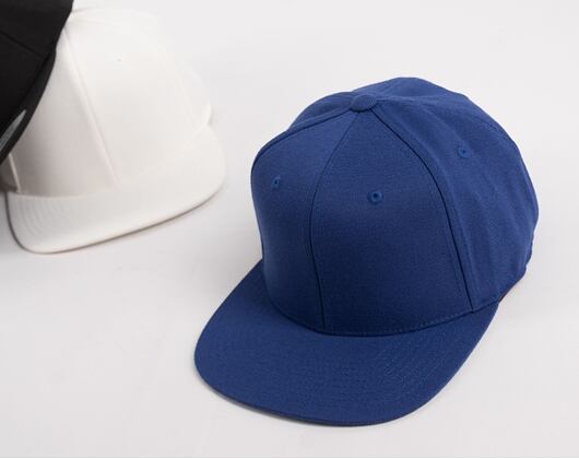 Kappe Yupoong 110 Fitted Snapback Royal