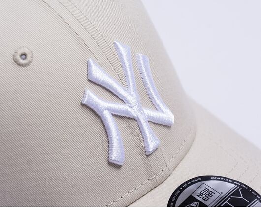 Kappe New Era - MLB Essential 9FORTY - NY Yankees - Stone / White