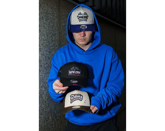 Kappe New Era - Motosport 9FORTY Trucker - Cream / Light Royal