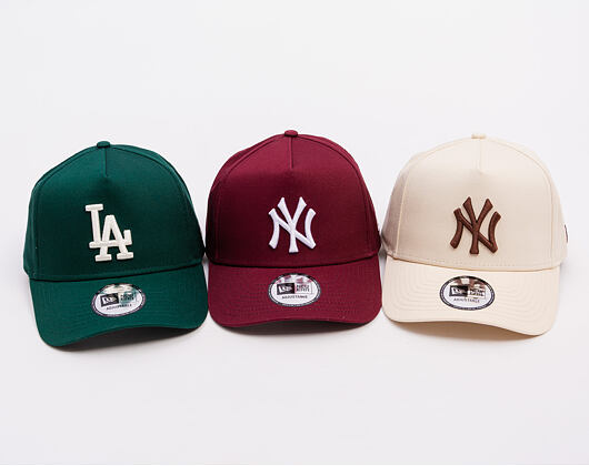 Kappe New Era - MLB League Essential 9FORTY A-Frame - LA Dodgers - Dark Green / Cream