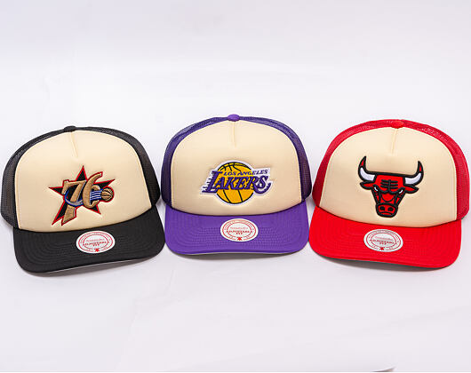 Kappe Mitchell & Ness - NBA Vintage Block Trucker HWC - Philadelphia 76Ers - Cream