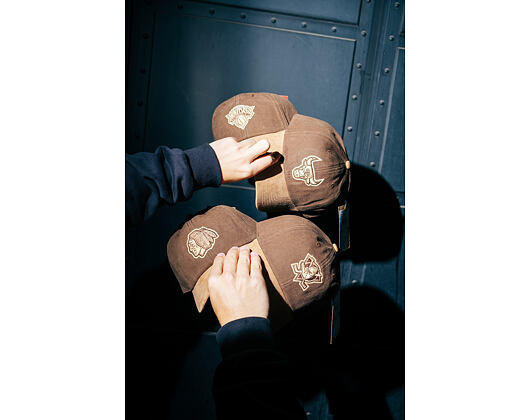 Kappe Mitchell & Ness - NBA Lux Chain Strapback - New York Knicks - Brown