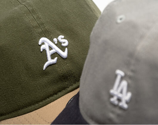 Kappe New Era - MLB Mini Logo Washed Contrast 9TWENTY - Oakland Athletics - New Olive / Camel