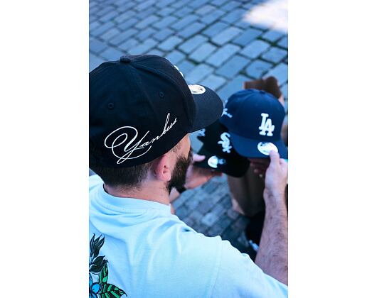 Kappe New Era - MLB Side Script 9FORTY M-CROWN - LA Dodgers - Royal