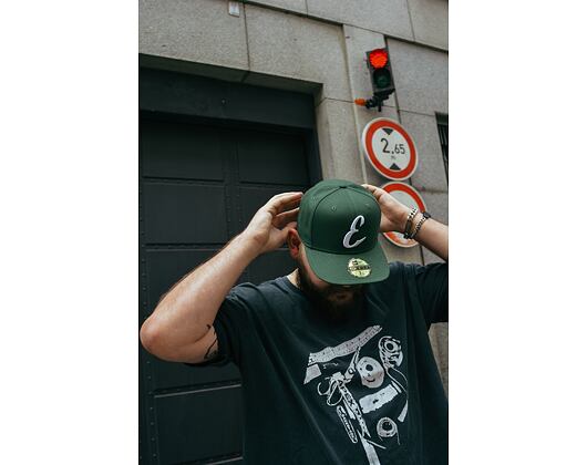 Kappe New Era - 59FIFTY League Basic - Prague Eagles - Dark Green
