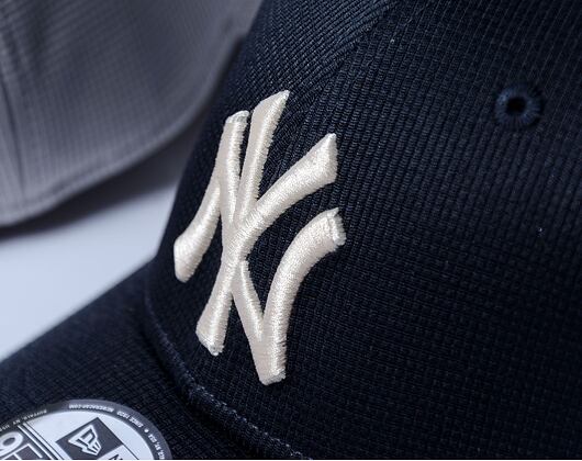 Kappe New Era - 9FORTY Pivot Knit - NY Yankees - Navy