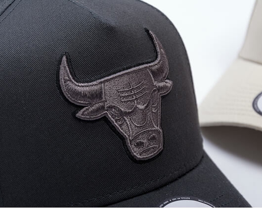 Kappe New Era - NBA Tonal Outline 9FORTY A-Frame - Chicago Bulls - Grey / Black
