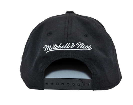 Kappe Mitchell & Ness - NBA April Showers Snapback - Chicago Bulls - Black