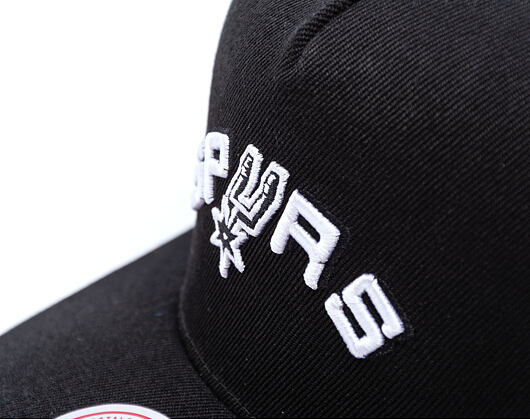 Kappe Mitchell & Ness - NBA Born To Win Pro Snapback HWC - San Antonio Spurs - Black