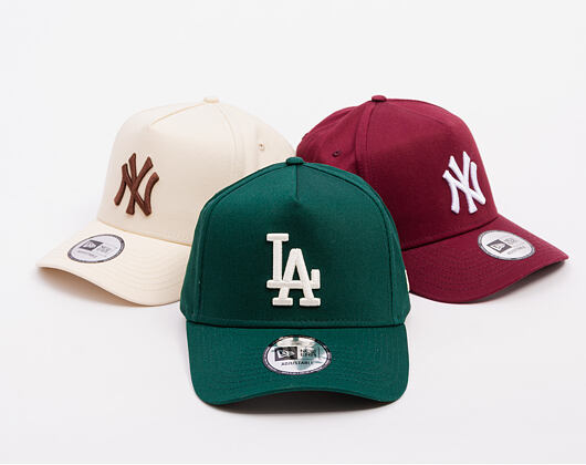 Kappe New Era - MLB League Essential 9FORTY A-Frame - LA Dodgers - Dark Green / Cream