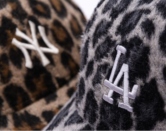 Damen Kappe New Era - MLB Cosy Animal - Snow Leopard Fleece 9FORTY - LA Dodgers - Grey / Black